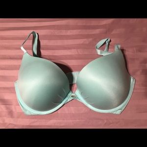 Victoria’s Secret Fabulous Plunge 36DD Bra!